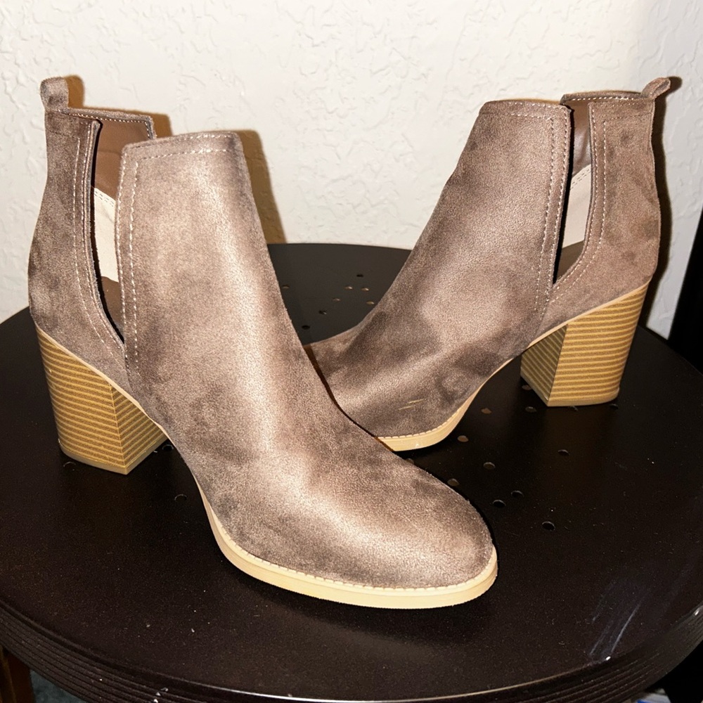 Brown Suede Ankle Boots with Cute Side Cutouts - Size 9 - Only worn twice